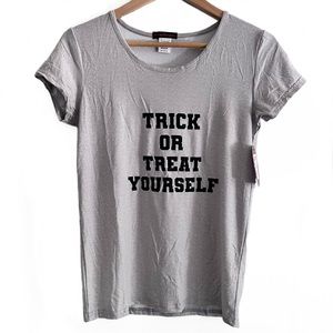 Women’s Trick or Treat Tee, M - NEW
